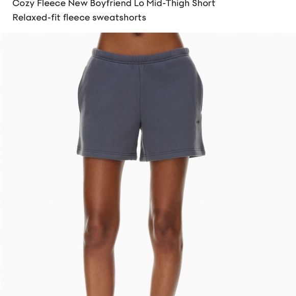 Aritzia Cozy Fleece New Boyfriend Lo Mid-Thigh Short
Relaxed-fit sweatshorts - Picture 6 of 8